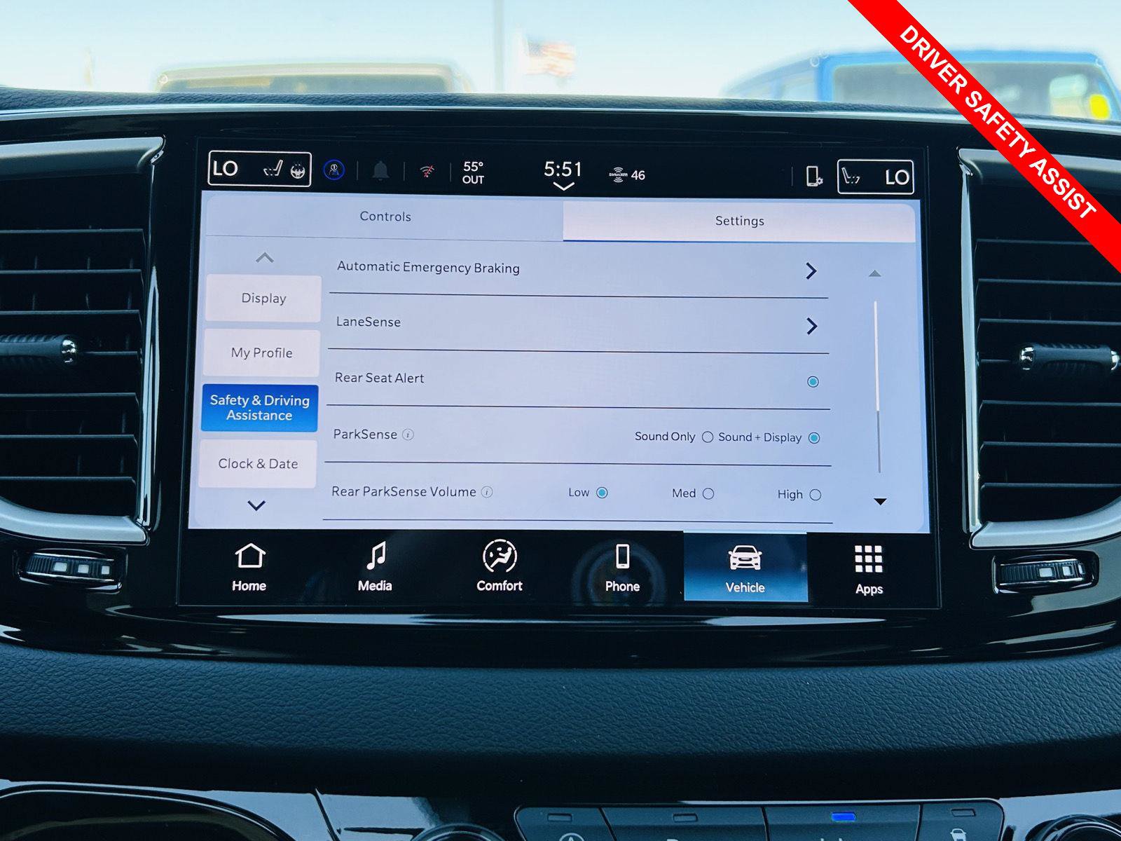 New 2026 Chrysler Voyager LX FWD image 7