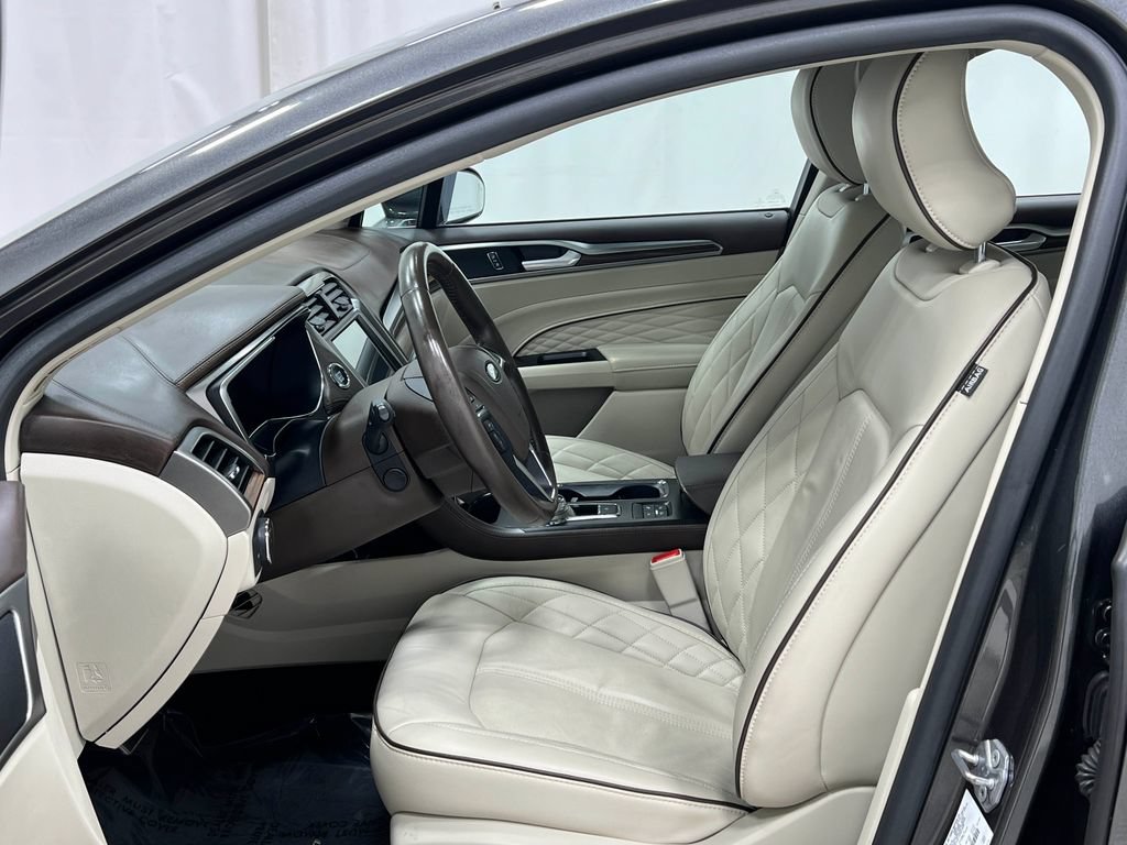 Used 2017 Ford Fusion Energi Platinum FWD image 14