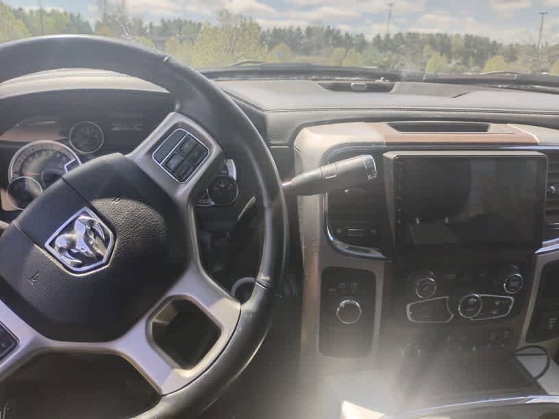 Used 2018 RAM 2500 Laramie w/ Convenience Group AWD/4WD image 9