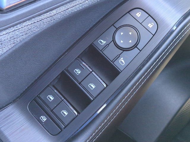 Certified 2023 Nissan Rogue SV FWD image 23