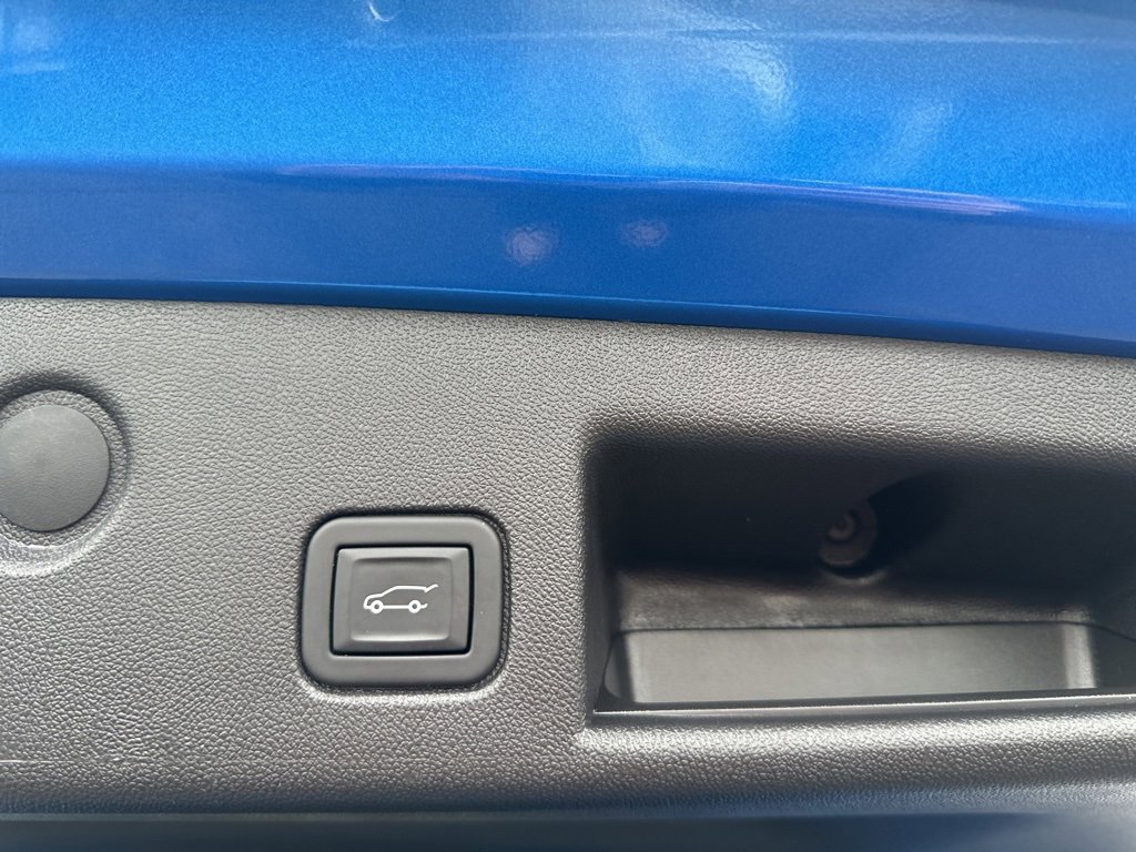 Used 2024 Chevrolet Equinox LT w/ LPO, Floor Liner Package image 12