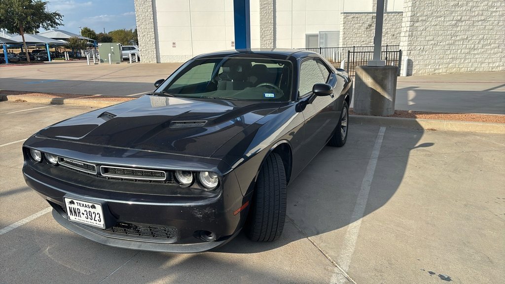Used 2019 Dodge Challenger SXT