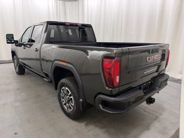 Used 2023 GMC Sierra 2500 AT4 w/ AT4 Preferred Package AWD/4WD image 4