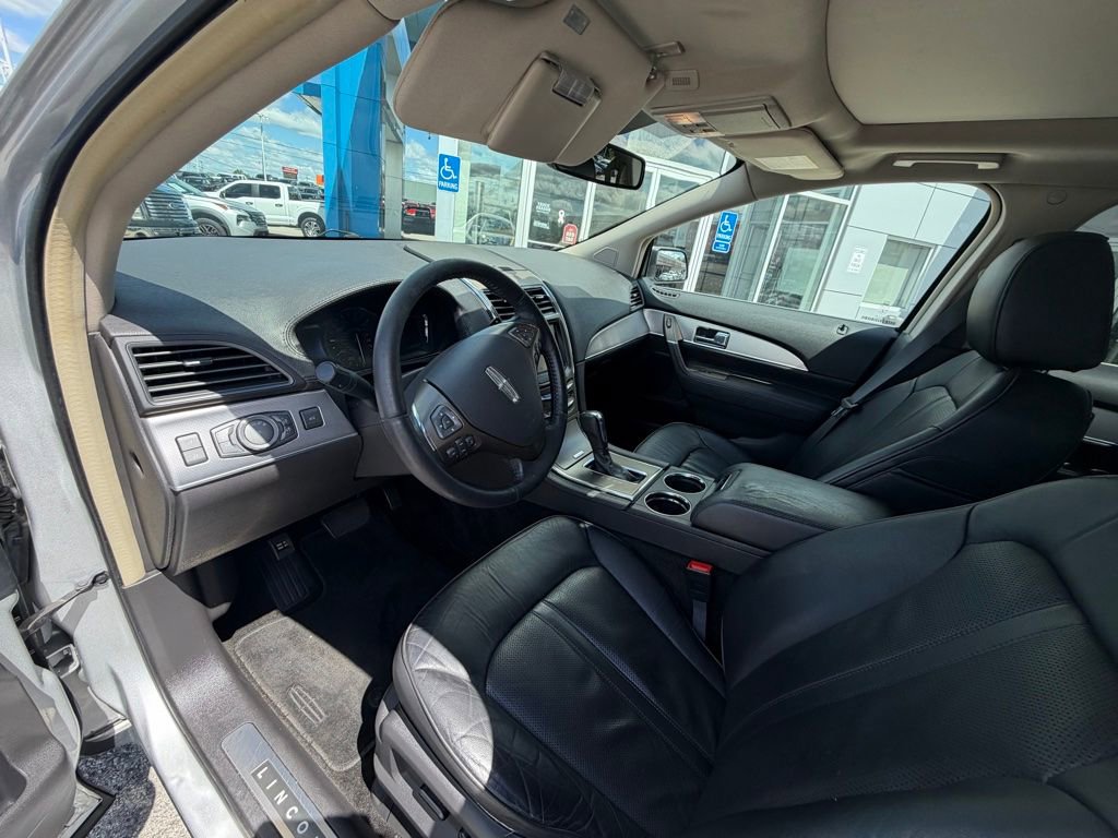 Used 2015 Lincoln MKX FWD w/ Equipment Group 102A image 13