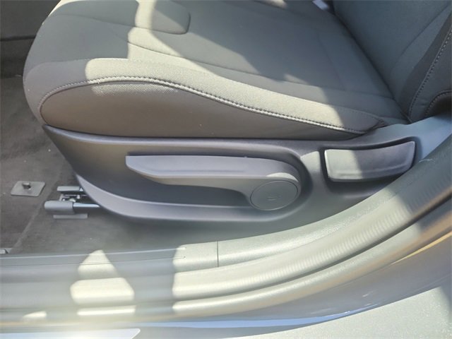 New 2025 Hyundai Elantra Blue image 17