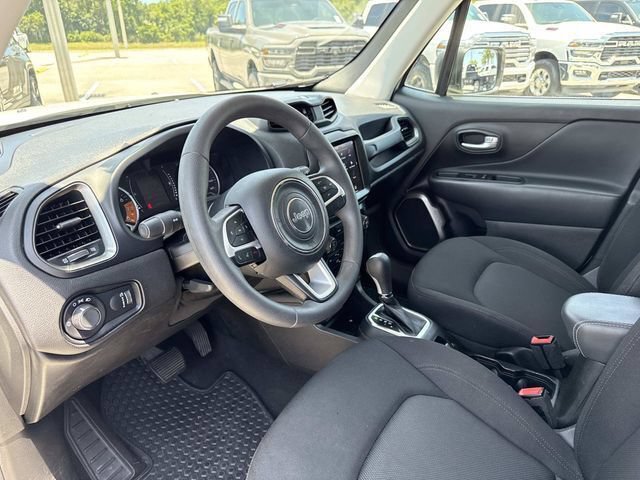 Used 2023 Jeep Renegade Latitude AWD/4WD image 21
