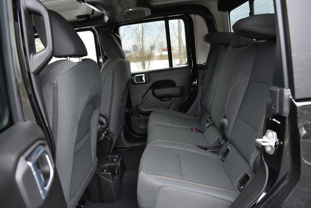 New 2026 Jeep Gladiator Sport AWD/4WD image 24