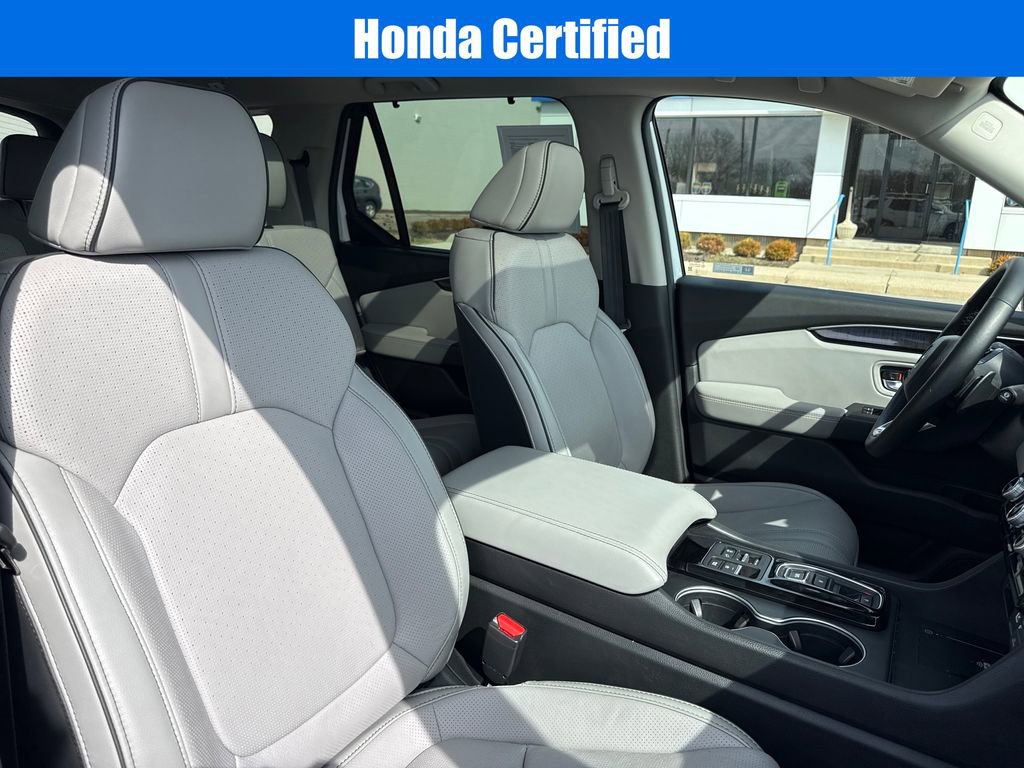 Certified 2025 Honda Pilot Elite image 9