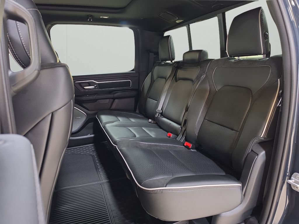 New 2027 RAM 1500 Laramie w/ Night Edition AWD/4WD image 17