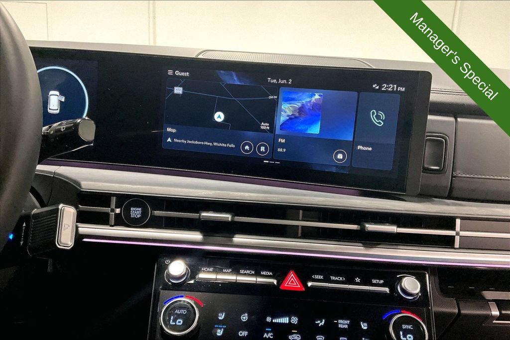Used 2025 Hyundai Santa Fe Limited FWD image 7