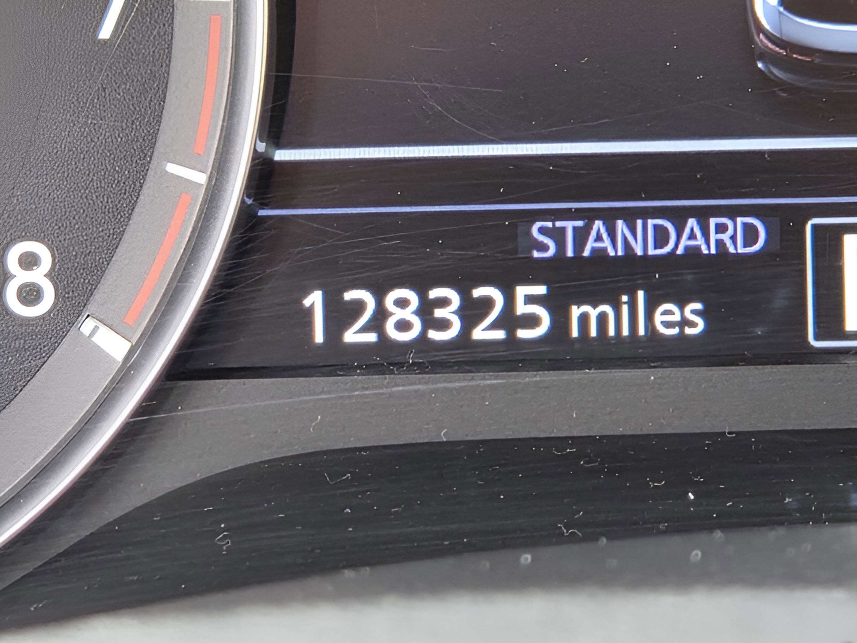 Used 2022 INFINITI QX55 Luxe w/ Cargo Package AWD/4WD image 30