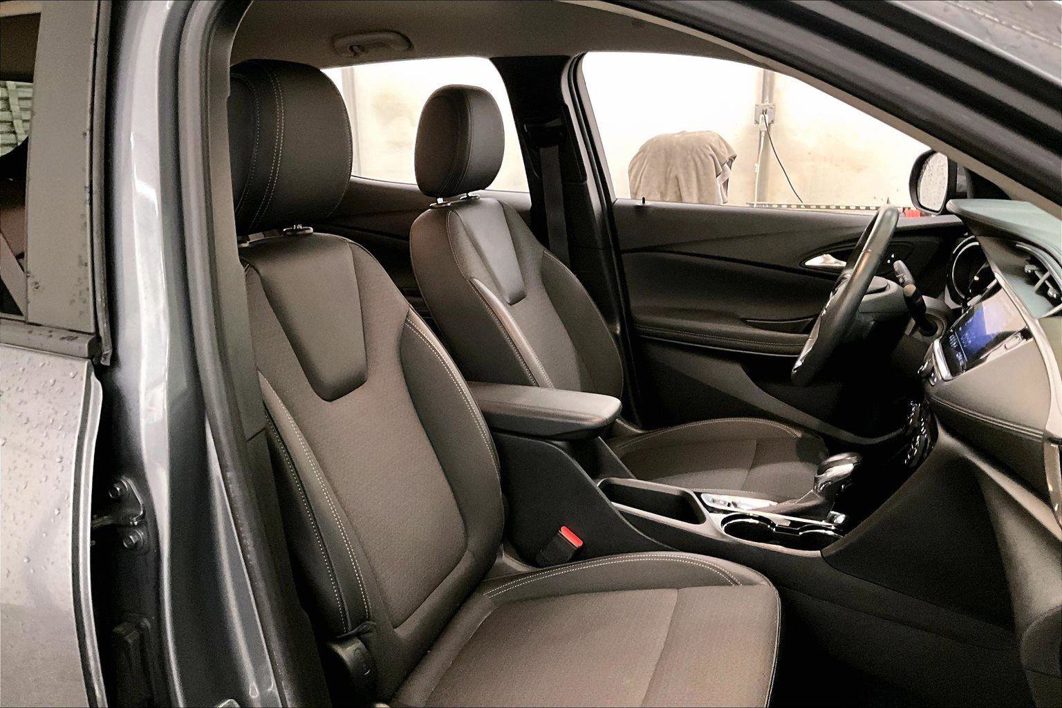 Used 2021 Buick Encore GX Select w/ Sport Touring Package image 7