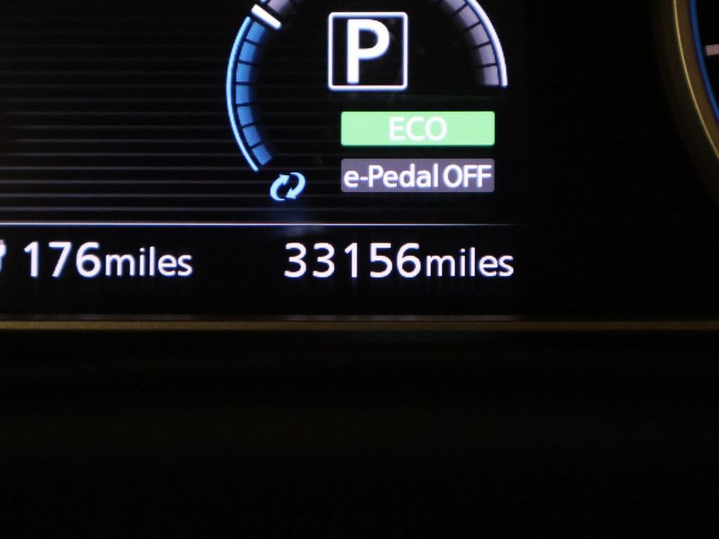 Used 2022 Nissan Leaf SV Plus FWD image 38