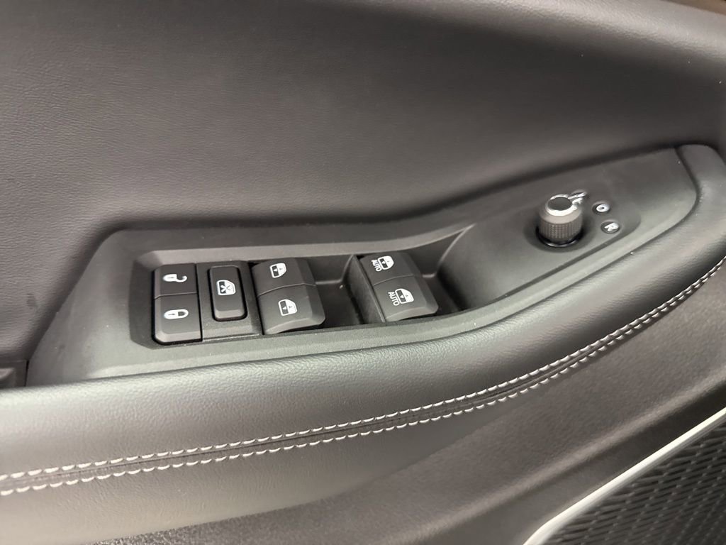 New 2025 Jeep Grand Cherokee L Limited w/ Luxury Tech Group II image 22