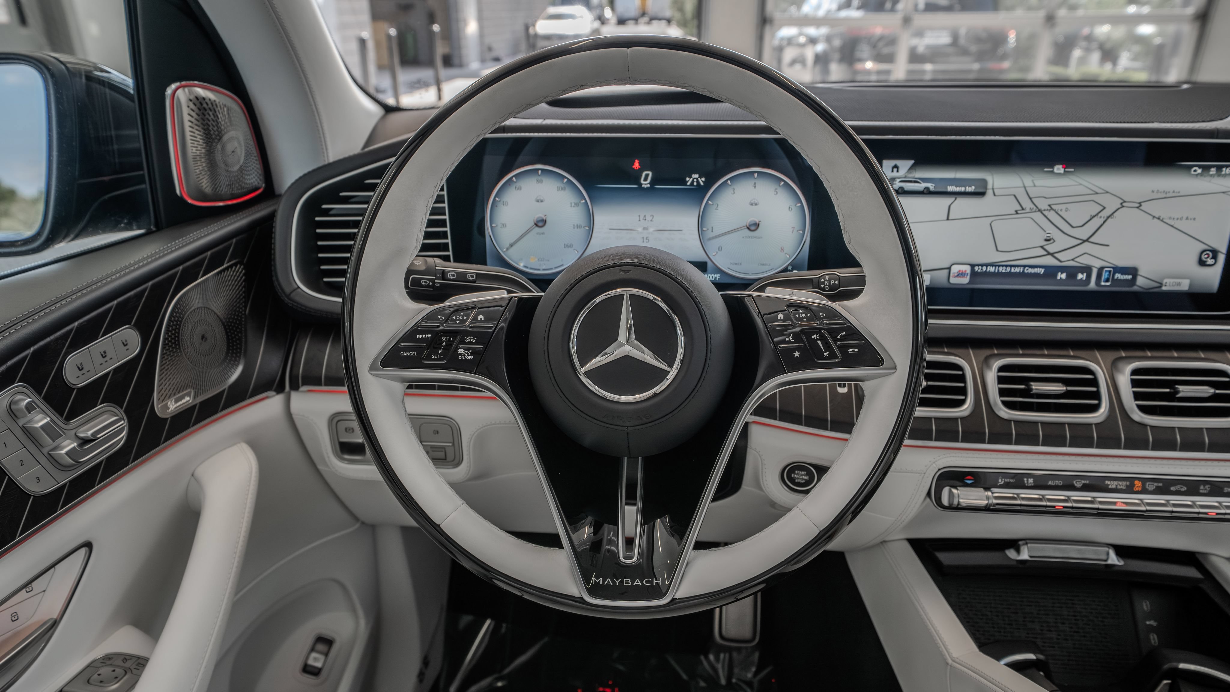 New 2026 Mercedes-Benz Maybach GLS 600 4MATIC image 9