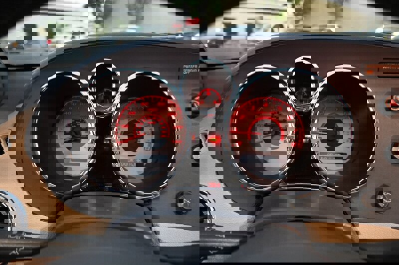 Used 2006 Pontiac Solstice Convertible w/ Premium Package image 30