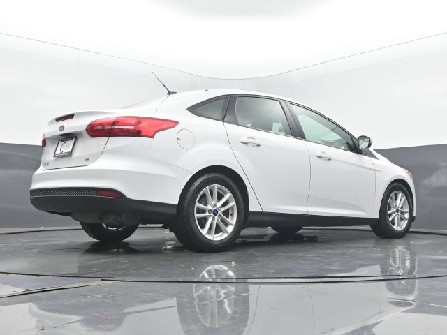 Used 2017 Ford Focus SE FWD image 49