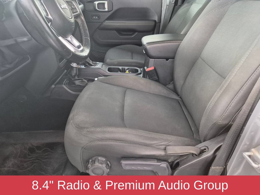 Used 2019 Jeep Wrangler Unlimited Sahara AWD/4WD image 13