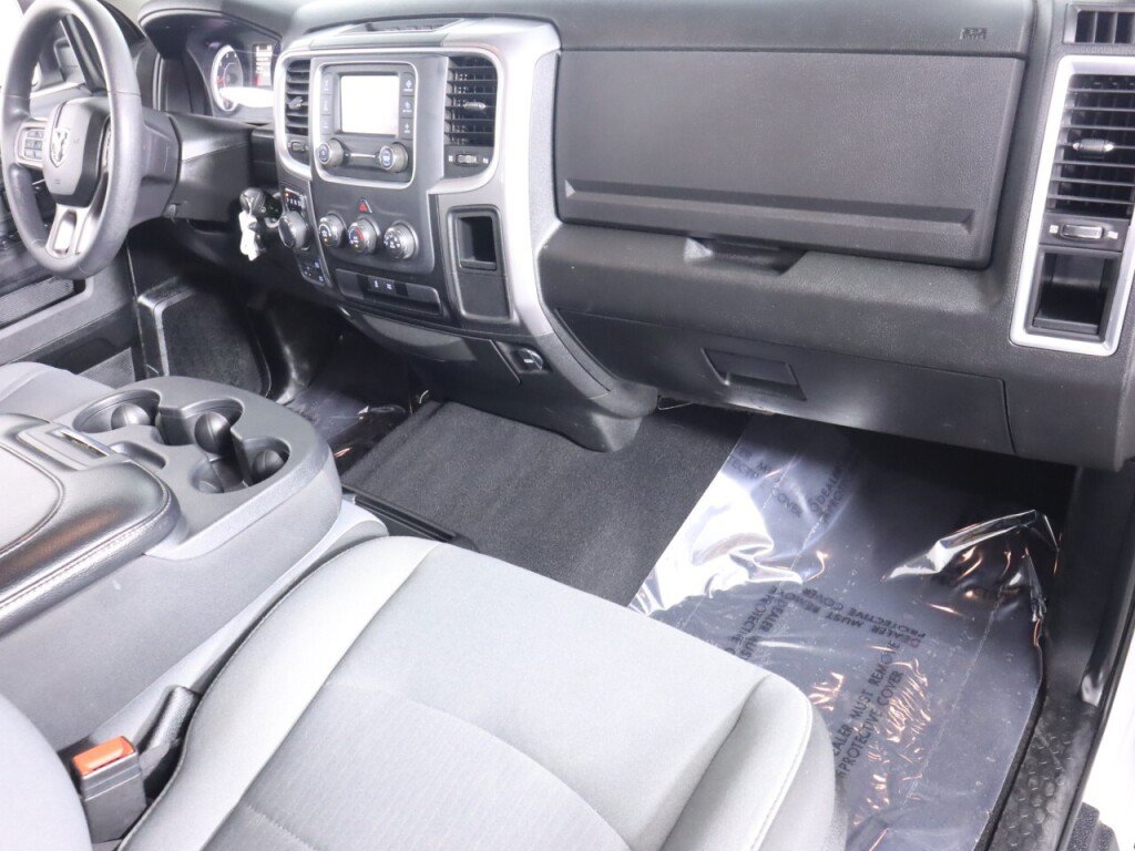 Used 2023 RAM 1500 Classic SLT AWD/4WD image 42