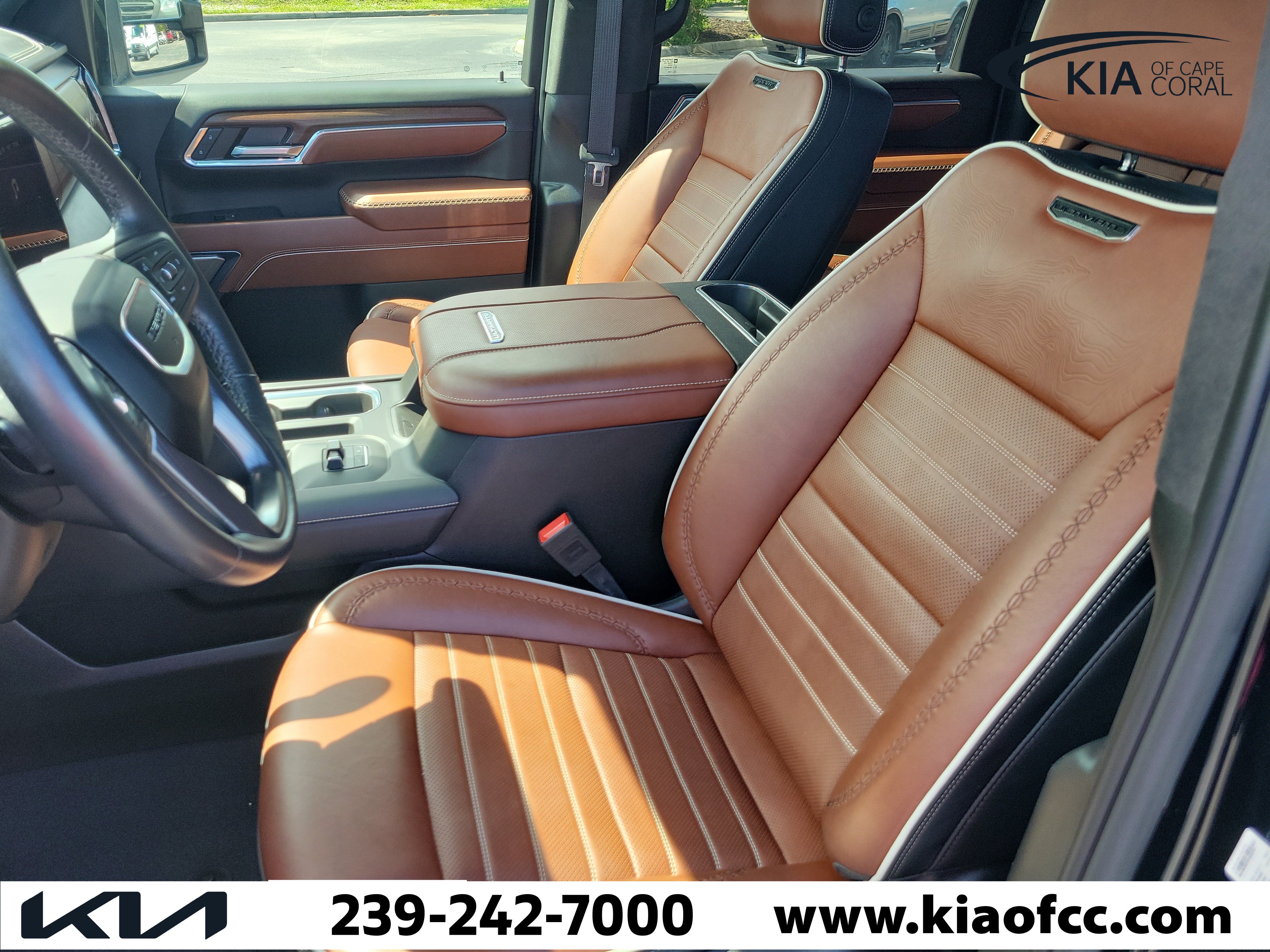 Used 2024 GMC Sierra 3500 Denali Ultimate AWD/4WD image 21