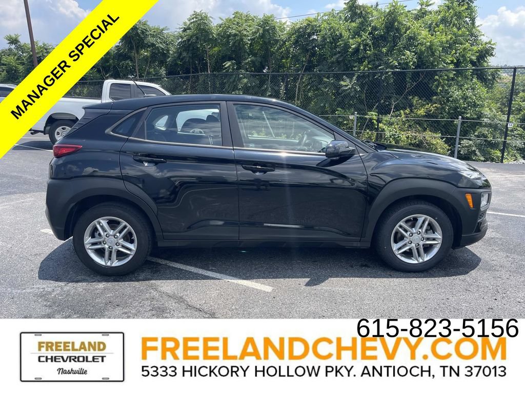 Used 2021 Hyundai Kona SE FWD image 2