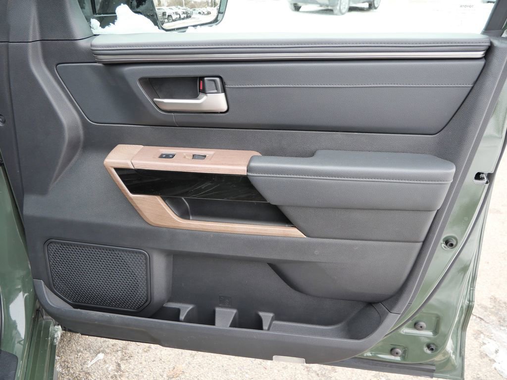 Used 2022 Toyota Tundra Limited image 13