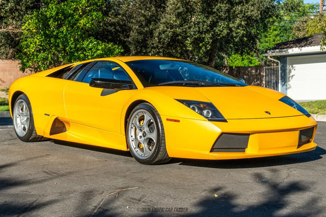 Used 2004 Lamborghini Murcielago Coupe image 12