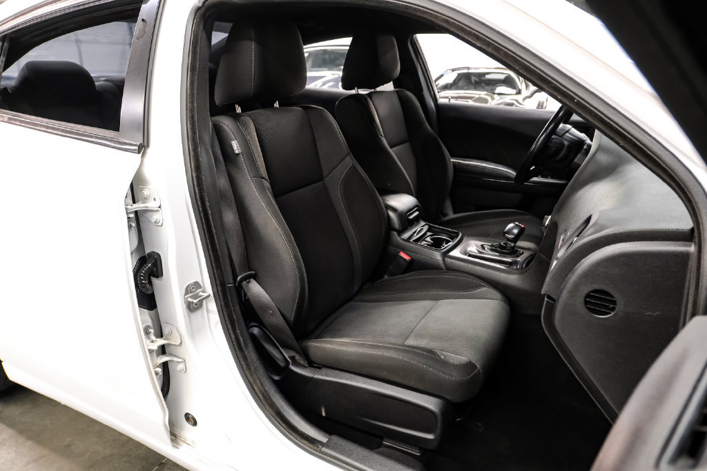 Used 2020 Dodge Charger SXT RWD image 31