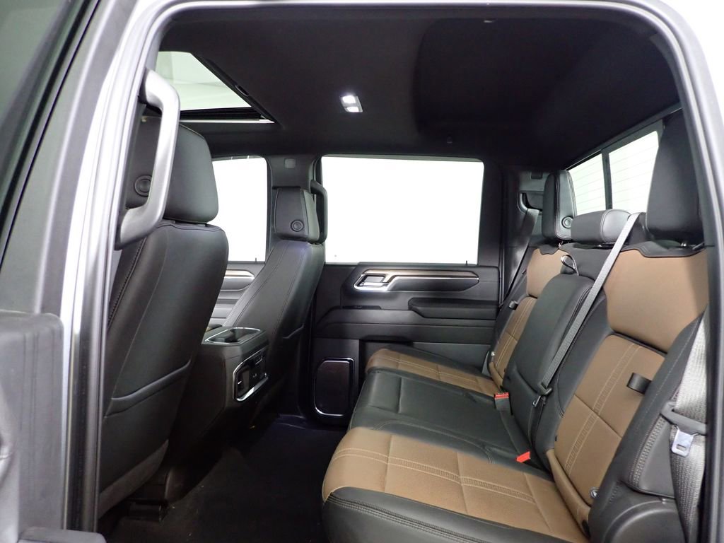 Used 2024 Chevrolet Silverado 3500 High Country w/ High Country Premium Package AWD/4WD image 37