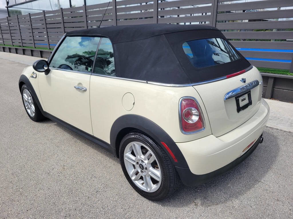Used 2013 MINI Cooper Convertible image 7