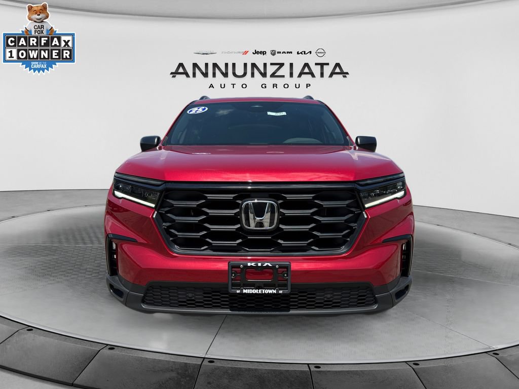 Used 2025 Honda Pilot Sport image 8