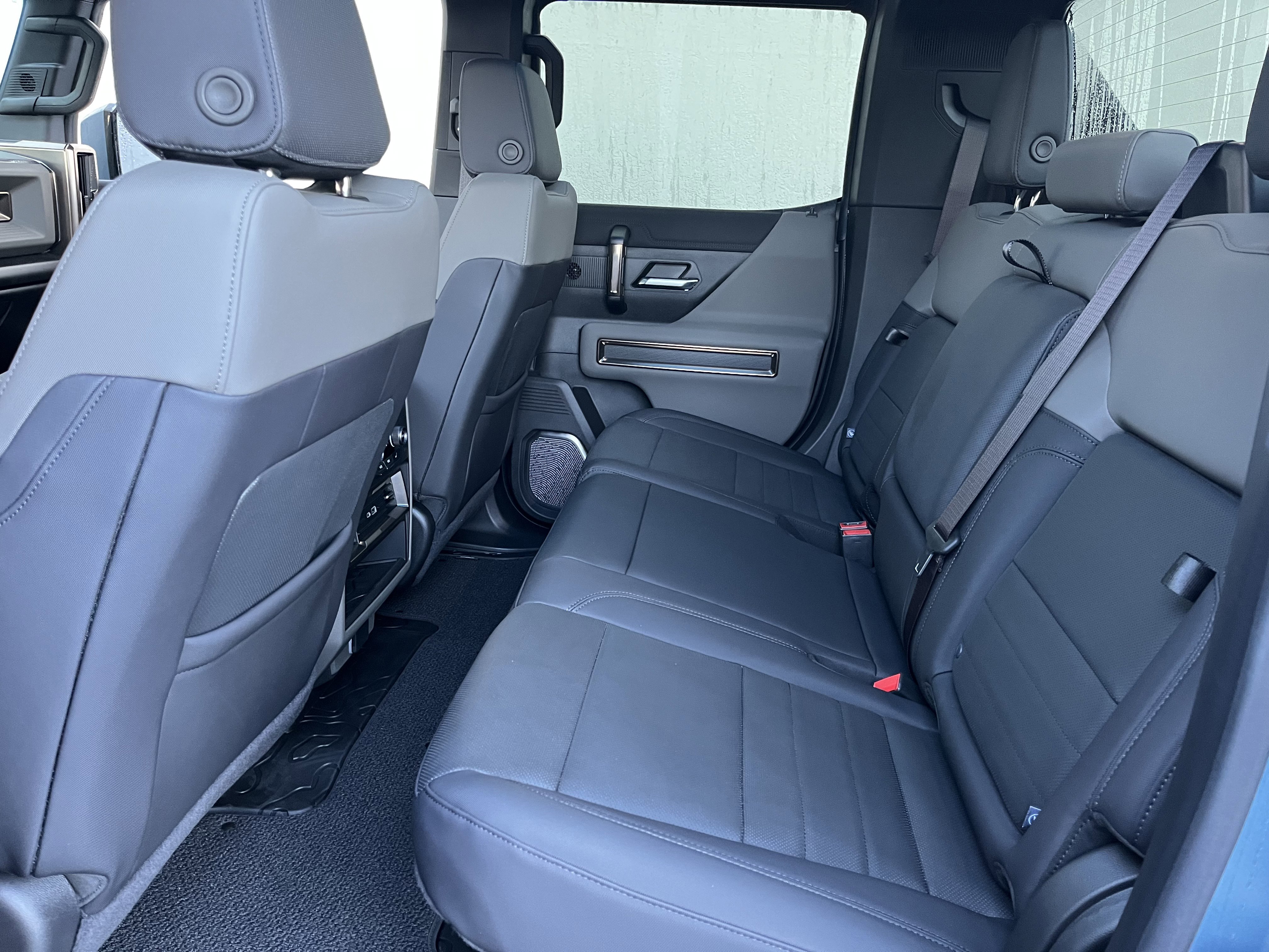 Used 2024 GMC Hummer EV 3X w/ Omega Edition image 13