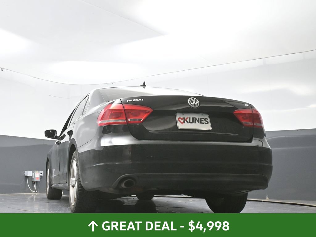 Used 2013 Volkswagen Passat 2.5 SE FWD image 31