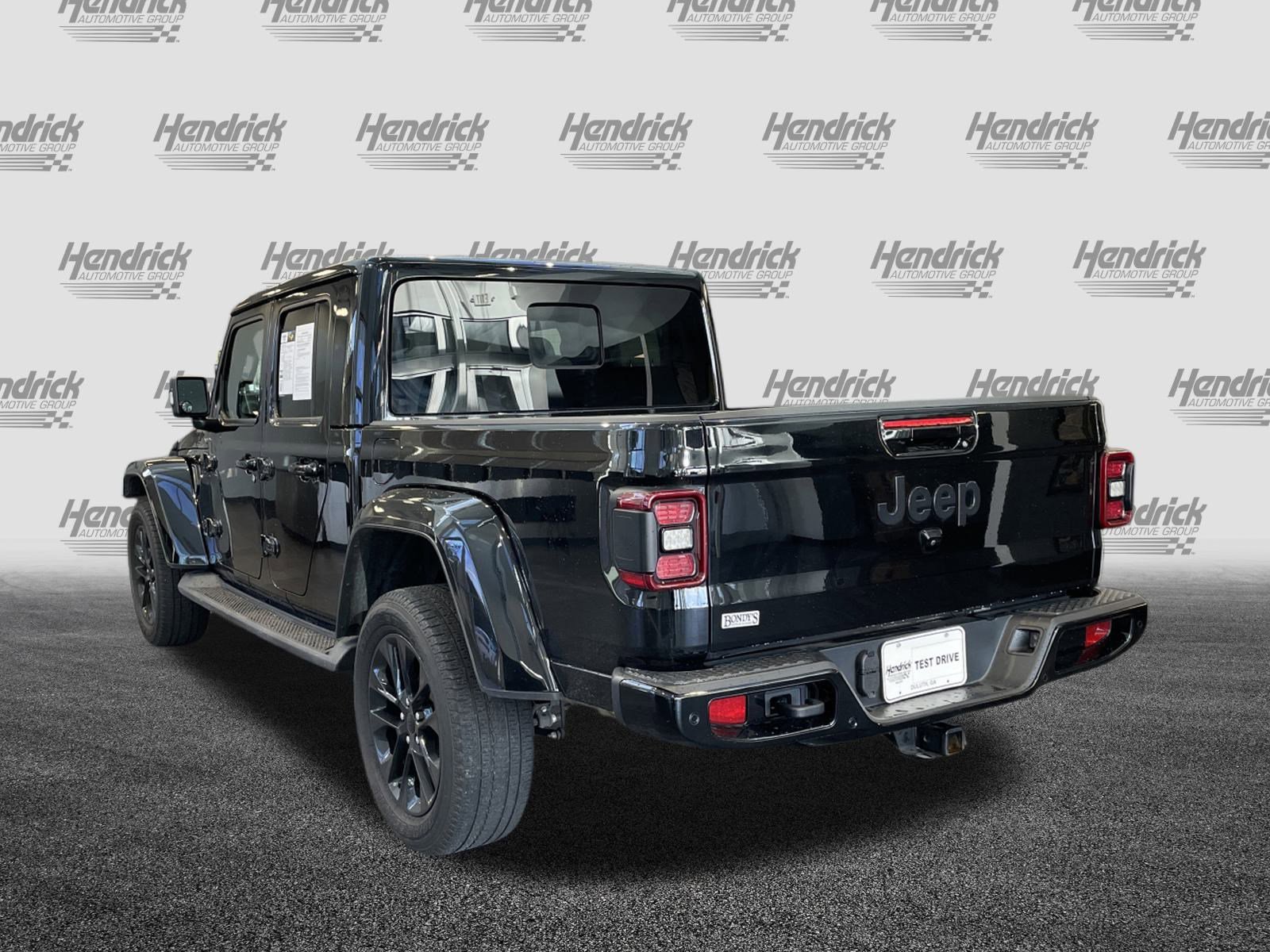 Used 2023 Jeep Gladiator Overland AWD/4WD image 8