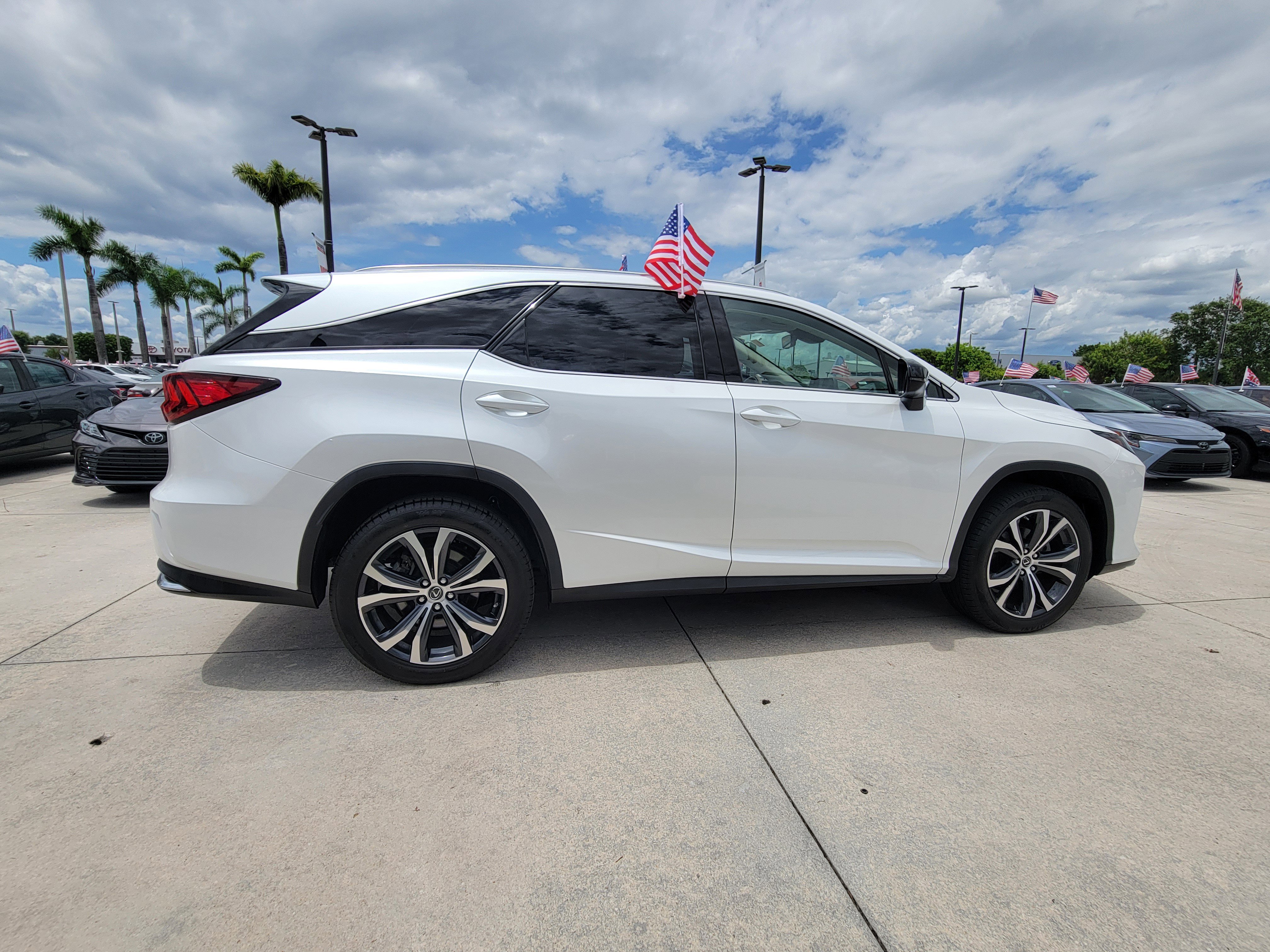 Used 2022 Lexus RX 350L FWD w/ Premium Package image 13