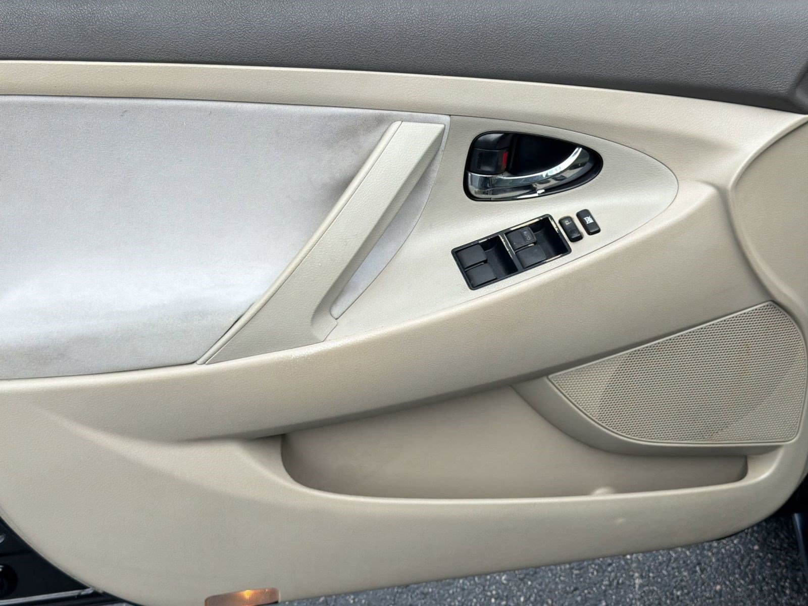 Used 2008 Toyota Camry LE FWD image 12
