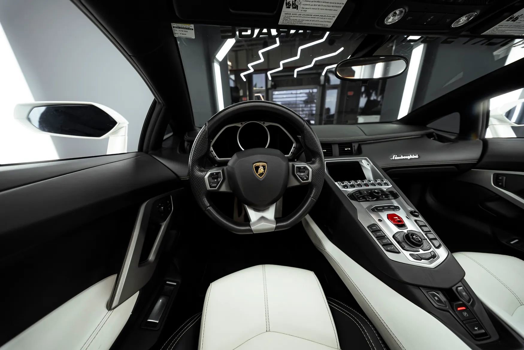 Used 2016 Lamborghini Aventador LP 700-4 image 14