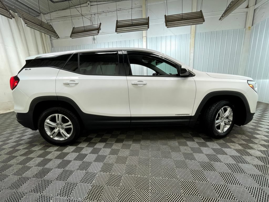 Certified 2018 GMC Terrain SLE FWD image 15