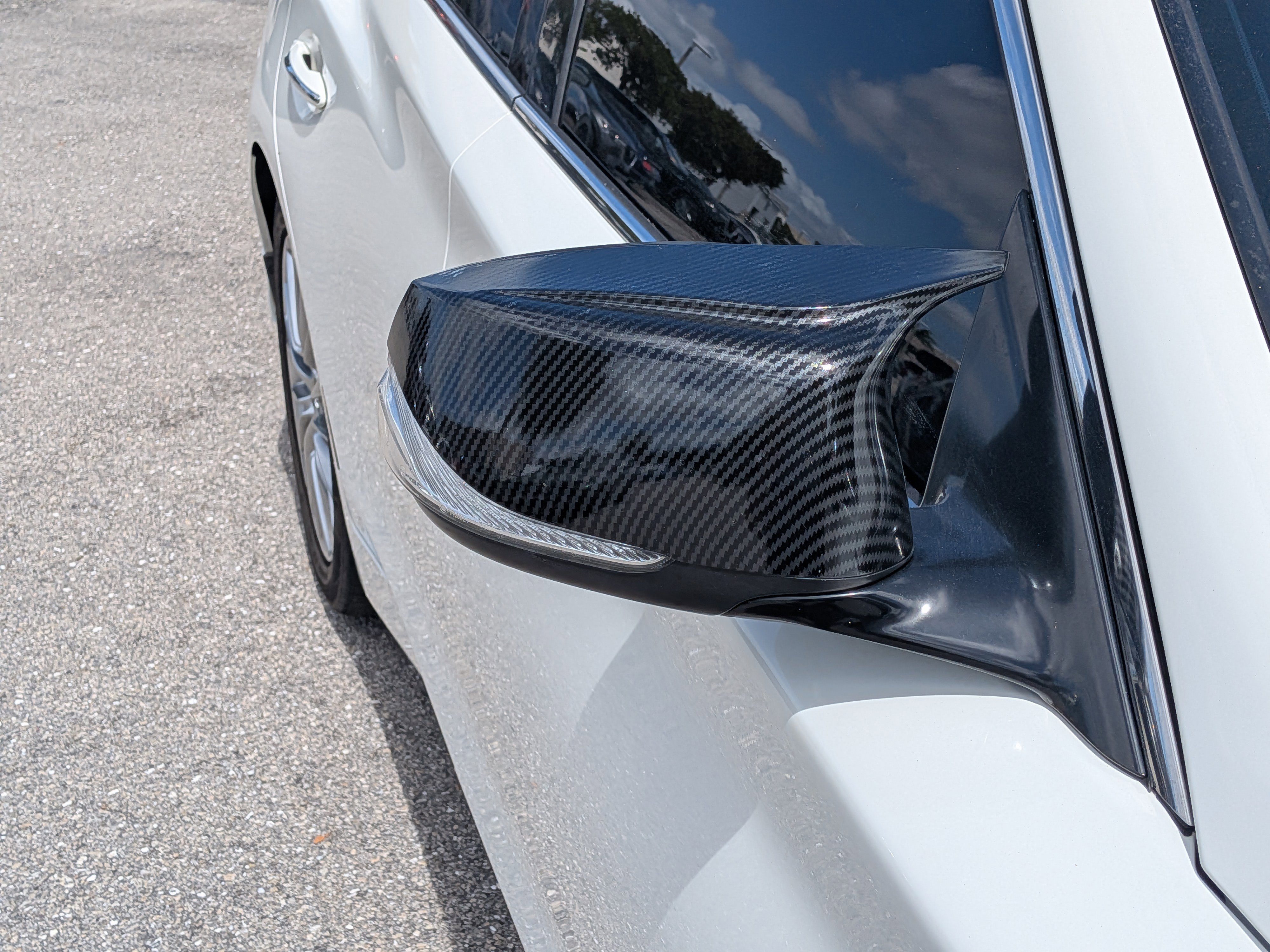 Used 2018 INFINITI Q50 Luxe w/ Cargo Package (L95) image 12