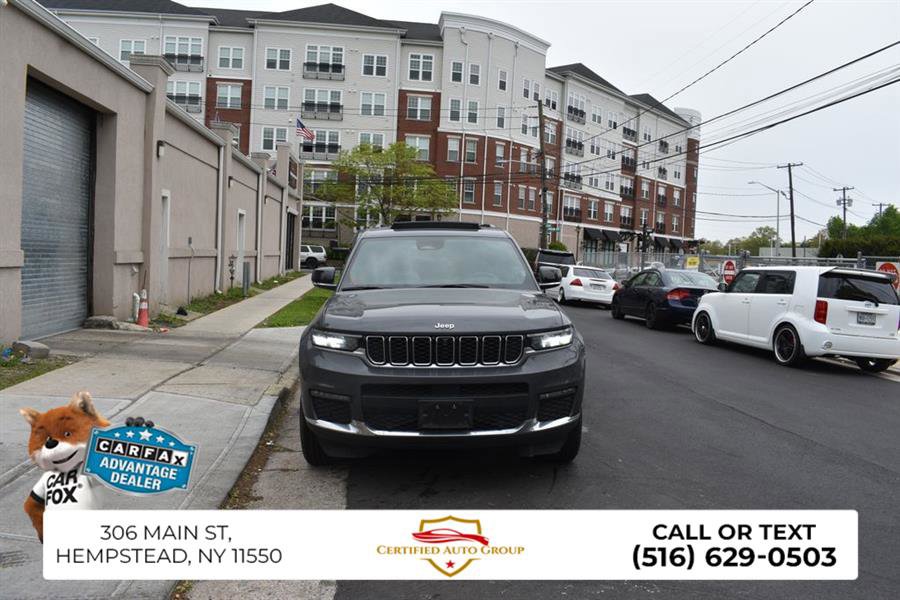 Used 2024 Jeep Grand Cherokee L Limited AWD/4WD image 2