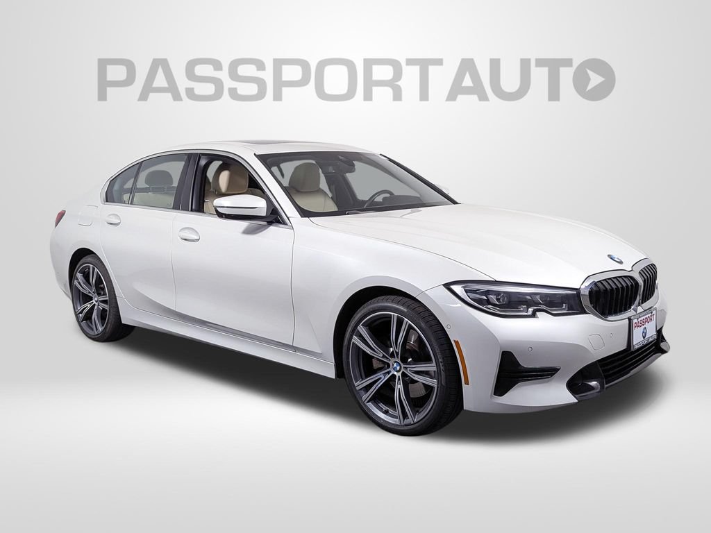 Used 2021 BMW 330i xDrive Sedan AWD/4WD image 9