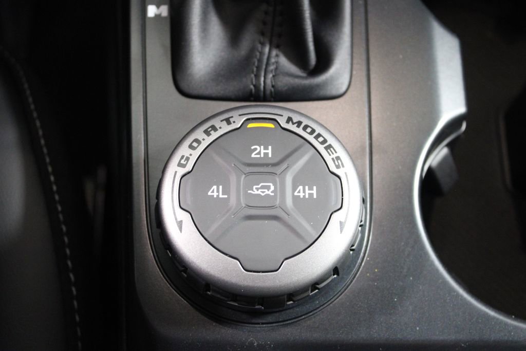 New 2025 Ford Bronco Outer Banks image 41