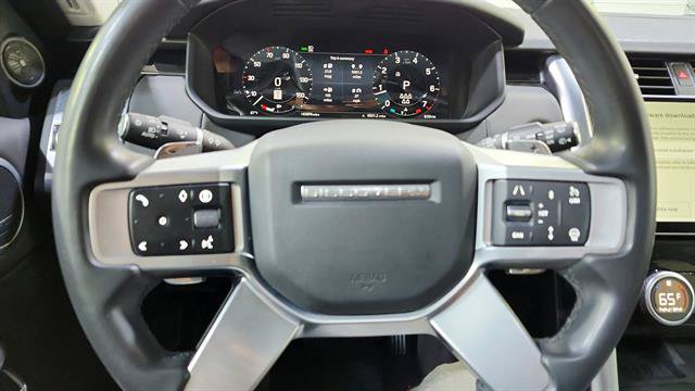 Used 2024 Land Rover Discovery S AWD/4WD image 15