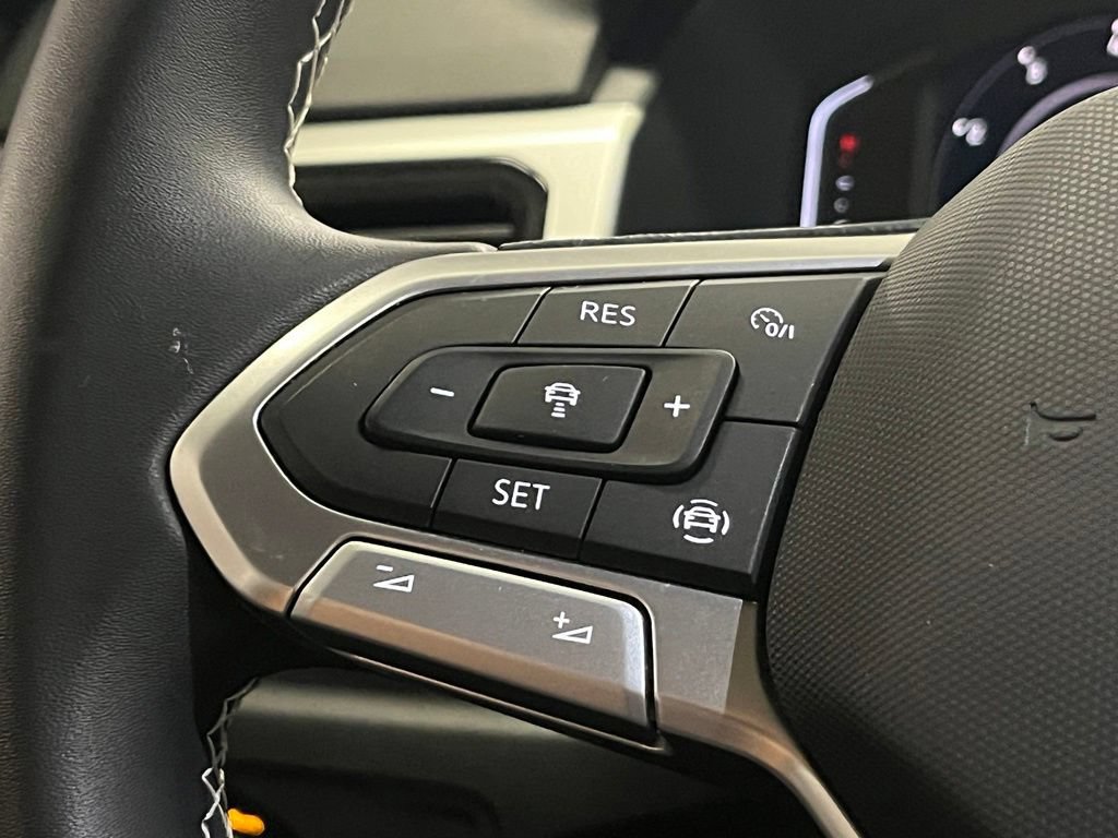 Used 2023 Volkswagen Atlas Cross Sport SE w/ Panoramic Sunroof Package AWD/4WD image 27