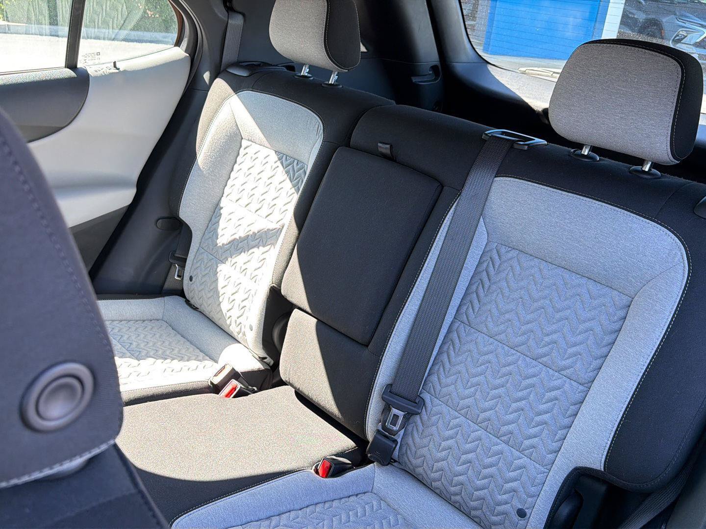 Used 2022 Chevrolet Equinox LS AWD/4WD image 30