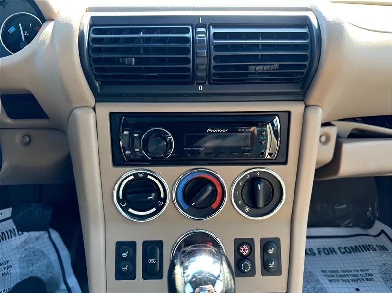 Used 2001 BMW Z3 3.0i image 26