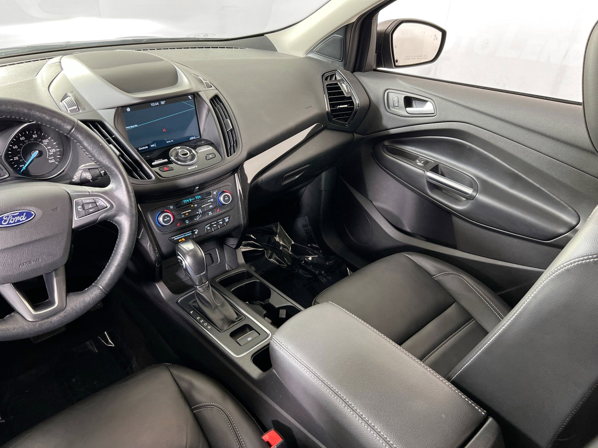 Used 2019 Ford Escape Titanium image 24