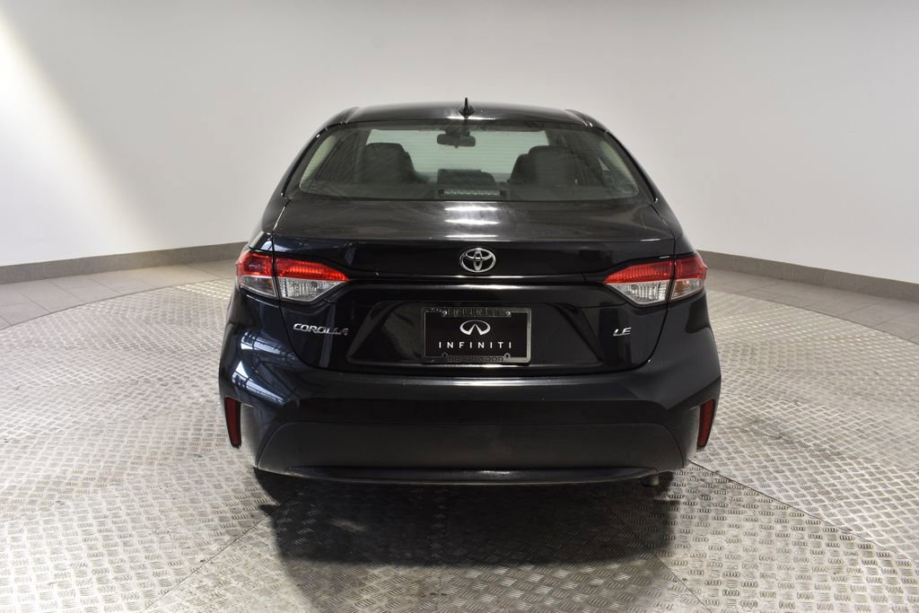 Used 2022 Toyota Corolla LE image 4