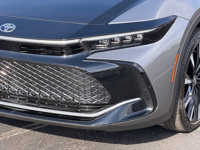 Certified 2024 Toyota Crown Platinum image 10