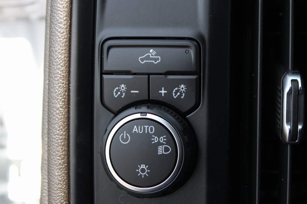 Used 2022 Chevrolet Silverado 3500 W/T image 22